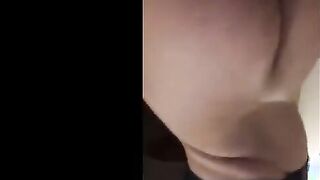 صفاء الممحونه بتعمل مكالمات سكس مصر  فيديو معا الشباب مقابل كارت شحن المموس فشخ طيزها الكبيره و عماله تبعبص في نفسها