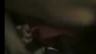 الشرموطه ندي لابس قميص سكس مصر  نوم و طقم داخلي احمر من الاخر لبوه نيك في نفسها احلي حاجه فيها كسها ضيق و مليان لحم