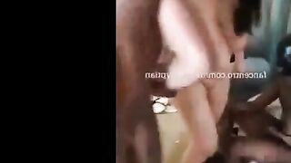 المموس المصريه الحيحانه عامله حفلة  سكس مصر نيك جماعي علي كسها من تلات فحول ازبارهم كبيره فشخ فشخوها نيك عنيف