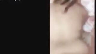 شرموطه قحبه كبيره في السن  نايمه تحت زبر عشيقها فاشخ كسها نيك  سكس مصر عنيف وهي عامله نفسها مكسوفه بعد ما هان شرفها