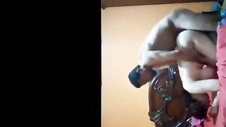لبوة الشرقيه الممحونه راحت ل عشيقها البيت  سكس مصر و متعرفش انوا بيصورها  لبوة بلدي خدامة سرير سرير كسها شرقان