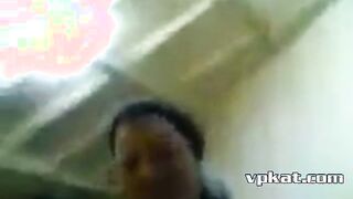 شرموطه كبيره في السن ممحونه قعده علي زبر عشيقها فاشخ كس سكس مصري ها الهايج نيك و اللبوه بتقولوا اووف علي زبرك يا معرص
