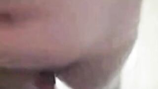 اللبوه السوريا الممحونه جابت عشيقها البيت يريح كسها الهايج  سكس مصري و يكيفها دخلوا يخدوا دش مع بعض بعد ما عملوا اول واحد