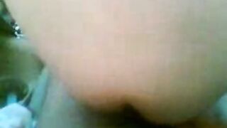 الشرموطه التونسيه الحيحانه راكبه مع خطيبها الهايج سكس مصري  العربيه  خلاها خلعت ملط وطلعت ركبت علي زبر فشخ كسها