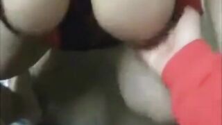 الشرموطه ام محمد المربربه عرفت تهيج اخو جوزها عليها ب سكس مصري س اتفقا معاها هيريحها من غير نيك ضرب عشره علي بزازها
