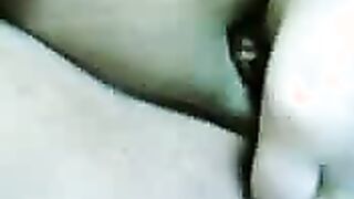 مموس مربربه مصريه كسها مليان لحم و منفوخ قعده بتكلم ع سكس مصري شيقها فيديو كووول و بتضرب سبعه ونص قحبه مصريه ممحونه