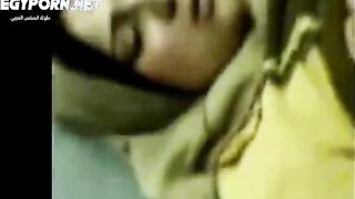 فوزيه المموس راحت ل عشيقها شقتوا و مفرقش معاها وجود صاحبو سكس مصري ا  المموس متمتع نيك وهي مفشوخه و صاحب عشيقها بتصورها
