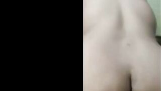المموس المربربه ام كس هايج راكبه علي زبرعشيقها ال سكس مصري هايج و عماله تتنطط فوق زبر فشخ كسها الممحون نيك عنيف