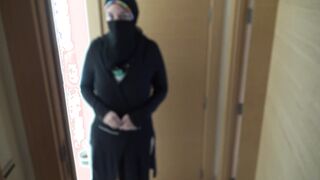 الشغاله السعوديه القحبه دخلت علي سيدها الحمام وهو ع سكس مصري ريان طلب منهم تمصلوا زبر و تريحوا قحبه سعوديه ممحونه