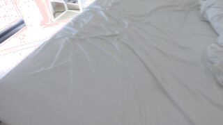 الشغاله السعوديه القحبه دخلت علي سيدها الحمام وهو ع سكس مصري ريان طلب منهم تمصلوا زبر و تريحوا قحبه سعوديه ممحونه
