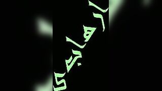 لبوة ابلكيشن تانجو لايف القحبه حوريه واقفه قدام الكامير سكس مصري ا لبسه قميص نوم اسود فاجر و عماله تتشرمط وتهز بزازها