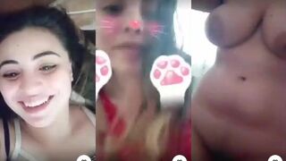 الشرموطه الشاذه بتكلم فوفه لبوة تانجو لايف و بعتتلها دعم سكس مصري  عشان تفرجها علي جسمها الملبن و تضرب قدامها سبعه ونص