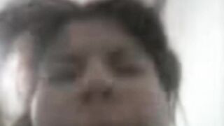 المموي نجلاء الحيحانه قعده علي زبر عشيقها الهايج عماله  سكس مصري تفرك بكسها الشرقان اللبوه غرقتوا لبن من كسها الممحون