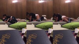 اللبوه الصغيره اندر ايدج طلعت من النادي راحت الشقه مع صاحبها ا سكس مصري للبوه مش عايزه ينكها عشان عندها الدوره قالتلوا همصلك