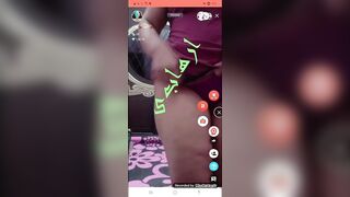 اوسخ كلام سكس و شرمطه ممكن تسمعوا في حياتك مع المموس شهد العالقه سكس مصري  لبوة ابلكيشن تانجو لايف المموس عماله تعصر في بزازها