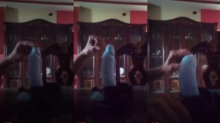المموس الحيحانه طالعه لايف بزبر الصناعي زي الزبر الح سكس مصري قيقي بضبط و بتعلم البنات ازاي تفركي زبر حبيبك الهايج