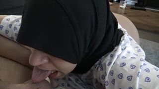 الشرموطه المربربه ام كس هايجه حانل في التاسع والعنت سكس مصري يل مش راحمها طلع قعد فوق دماغها و فضل ينكها في بوقها