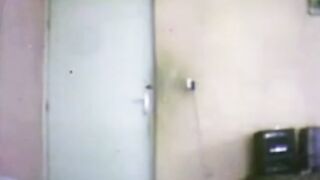 فاتن الممحونه ام كس شرقان بتصور نفسها فيديو ل عشيقها  سكس مصري وهي عريانه ملط و عماله تعصر في بزازها و تفرك في كسها