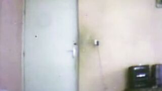 ناهد الحيحانه بتكلم حبيبها فيديو كووول بتفرجوا علي ك سكس مصري سها الممحون وهو هايج وبتضرب سبعه ونص اللبوه هرت كسها