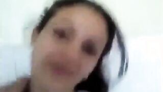 الديوث مطلع مراته المموس لايف وهي واقفه علي الحيطه و سكس مصري  عماله تبعبص في كسها المشعر و تعصر في بزازها الصغيره