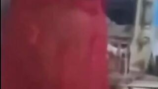 الشرموطه ام محمد الهايجه لبس ل عشيقها قميص نوم احمر و جابتوا سكس مصري  الشقه و جوزها مش موجود مسكها نكها في طيزها المربربه