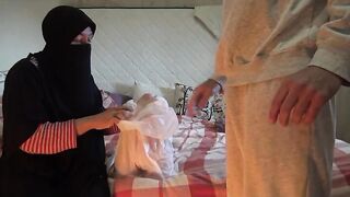 الشرموطه السعوديه الهايجه جايب ل ابنه هديه كس صناعي ببزا سكس مصري ز ينيك فيها براحتو وقت ما زبر يهيج و يقف قحبه سعوديه