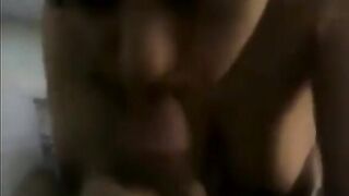 اللبوه ندي الهايجه استغلت سفر جوزها و جابت عشيقها الزبير سكس مصري  شقتها ينكها و يريح كسها الممحون اللبوه بترضع في زبر