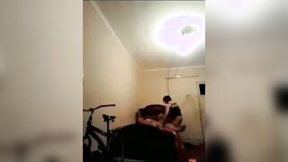 اللبوه استغلت سفر جوزها و جابت الزبون عندها الشقه ين سكس مصري كها في كسها و يريح زبر الهايج عمل معاها اتنين جامدين