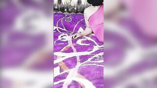 الشرموطه فدوه تالهايجه المربربه نايمه علي المرتبه و عماله تلعب في ظنب سكس مصري ور كسها و تتعالق علي عشيقها عشان زبر يقف و يفشخ كسها