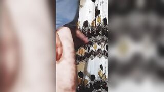 الشرموطه استغلت غياب جوزها و فضلت تغري في اخو جوزها  سكس مصري عشان زبر كبير و هي عايزه تتناك صح و تشبع كسها الهايج
