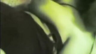 شرموطه مصريه هايجه كلامها كله شرمطه و عالقيه المموس  سكس مصري الحيحانه نايمه علي ضهرها ومفشوخ نيك من سواق التوكتوك