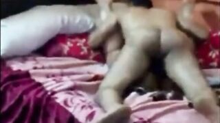 الفحل غفل المموس صفا و صورها فيديو وهي مفلقس طيزها سكس مصري  الكبيره وراكب فوقيها فاشخ طيزها و كسها نيك من الاخر